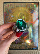 Load image into Gallery viewer, Small Emerald Butt Plug.