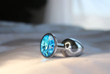 Load image into Gallery viewer, Small Blue Plug.